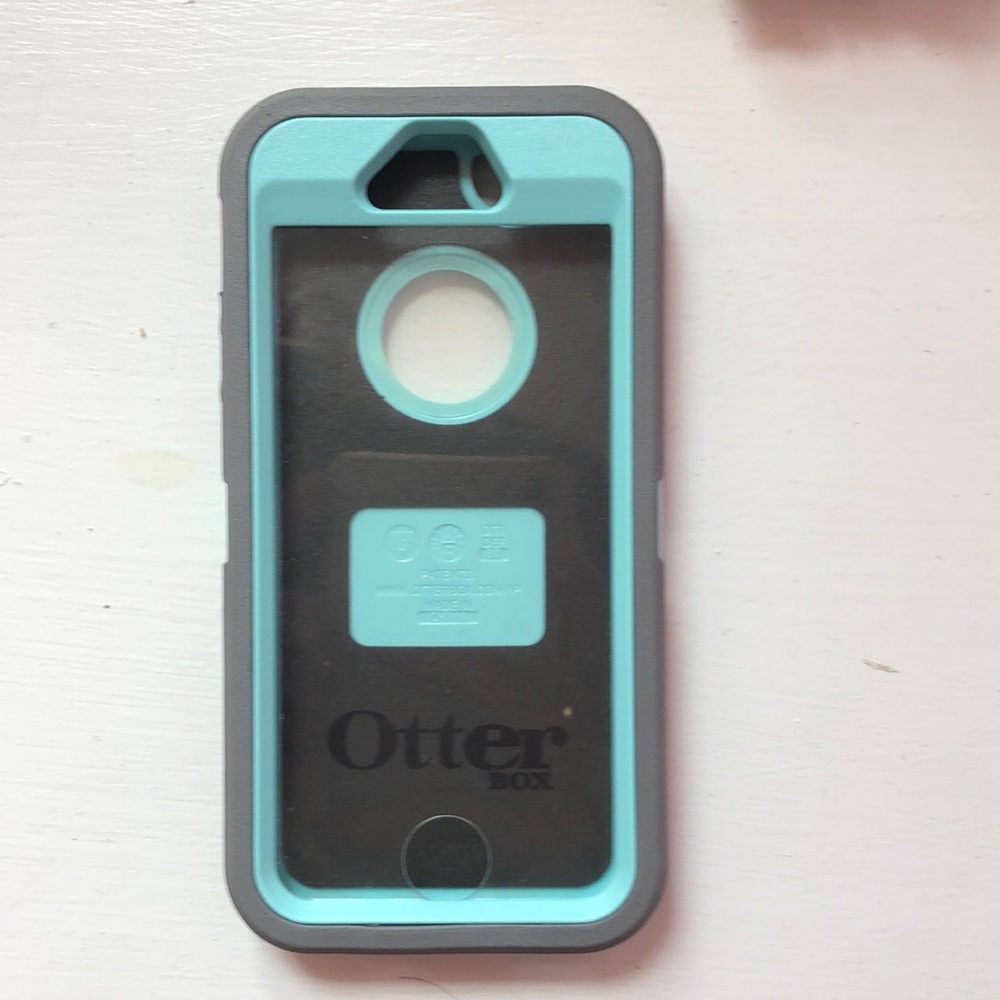 Blue and grey otterbox phone case for iphone 5/5s